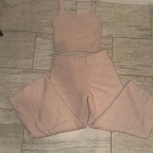 SKIMS Fuzzy Pink Outfit